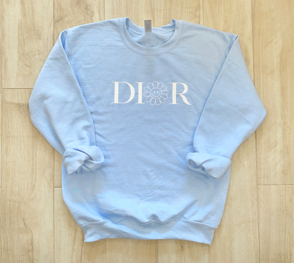 Baby Blue Daisy crewneck